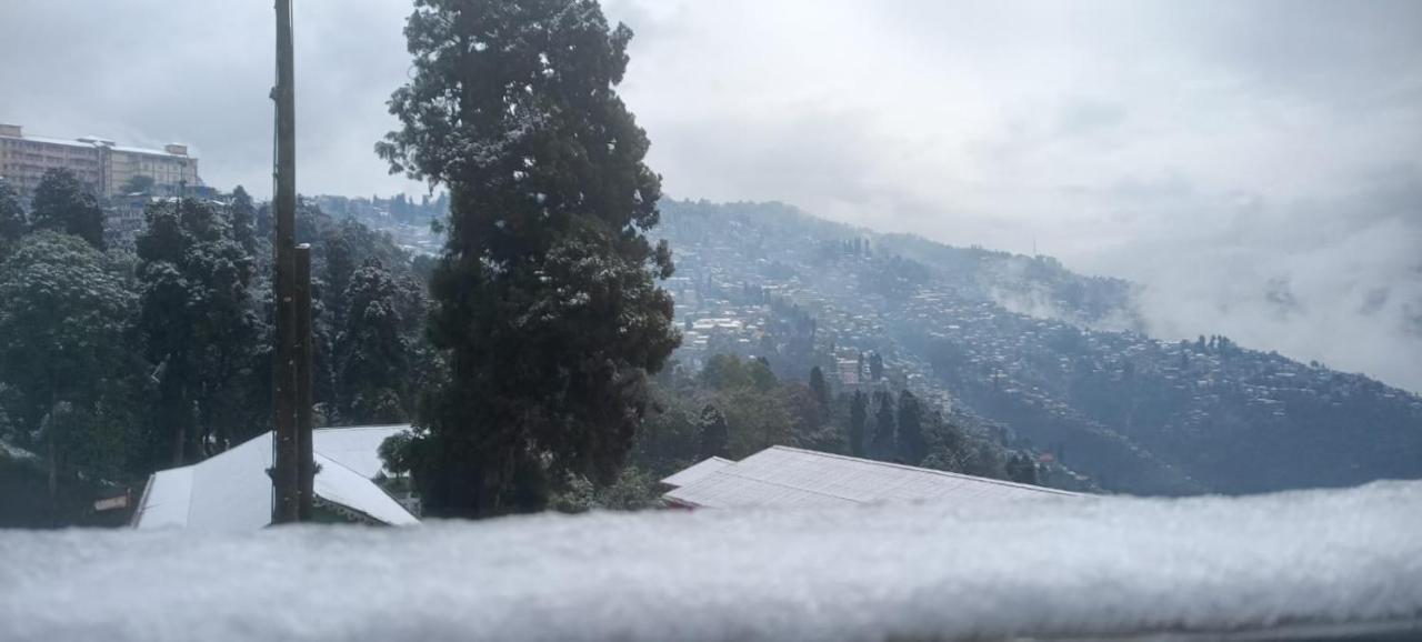 Darjeeling Homestay Nyano Ghar Esterno foto